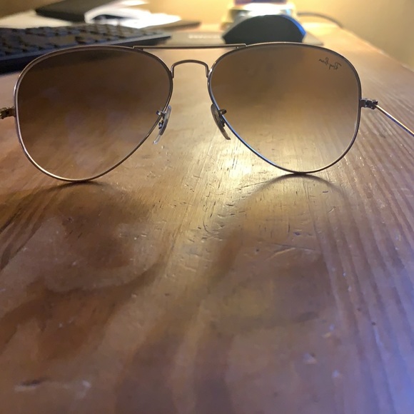 Ray-Ban Aviators - Picture 4 of 7